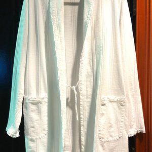 VINTAGE COTON BLANC SHORT WHITE LINEN & LACE ROBE